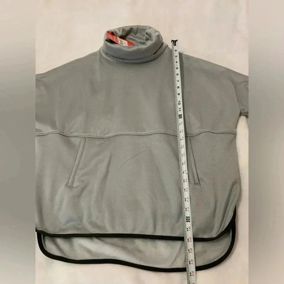The North Face Women's Canyon Flats Fleece Poncho High Rise Gray Size S/M NWT - Picture 10 of 12
